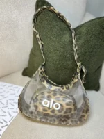 کیف کد ۱۱8 - تصویر 3